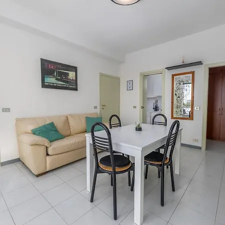 Easy Parking - 5 Min To Metro - Balcony - Quiet * Mailand